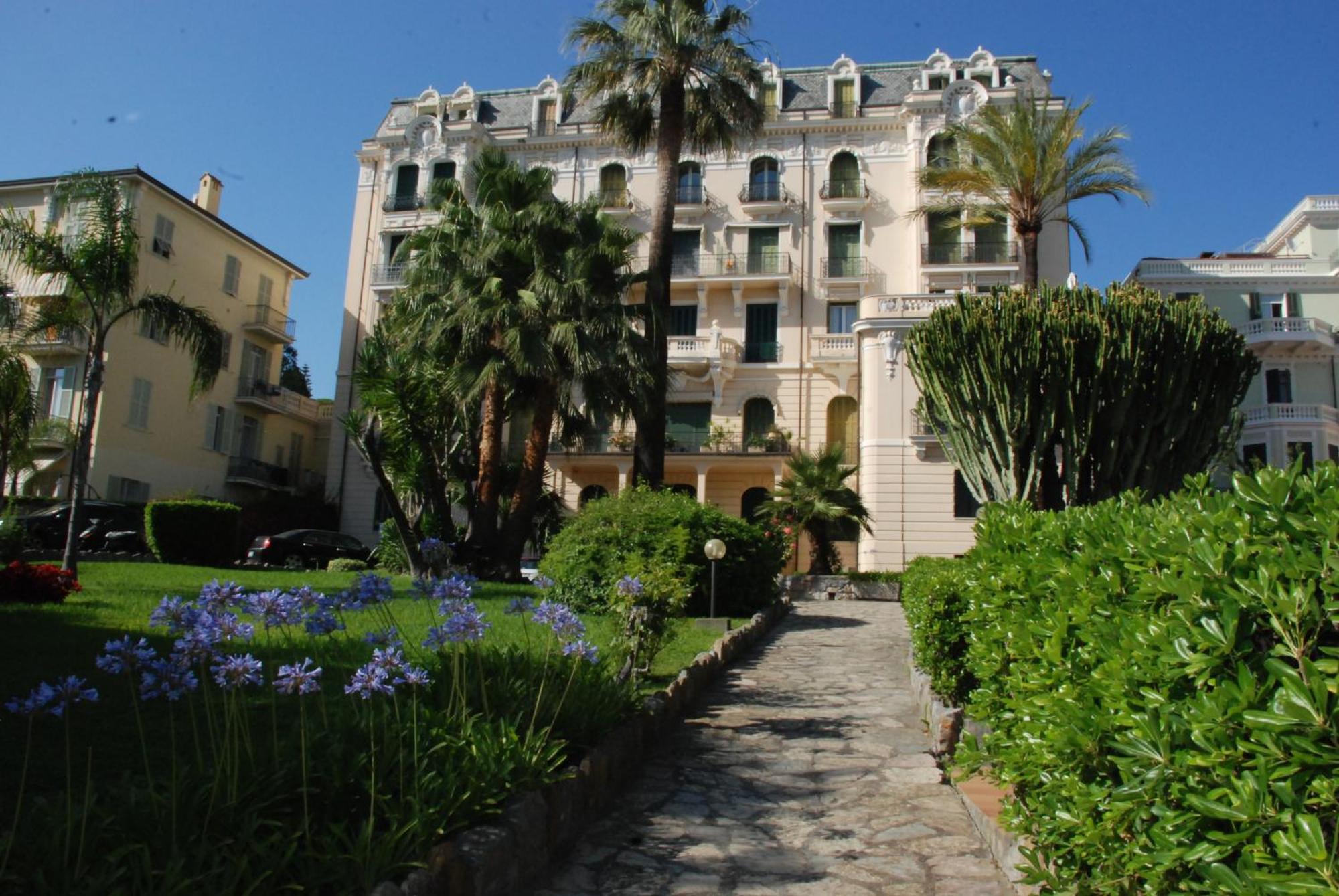 Apartamento Giardino Del Mare Bordighera Exterior foto